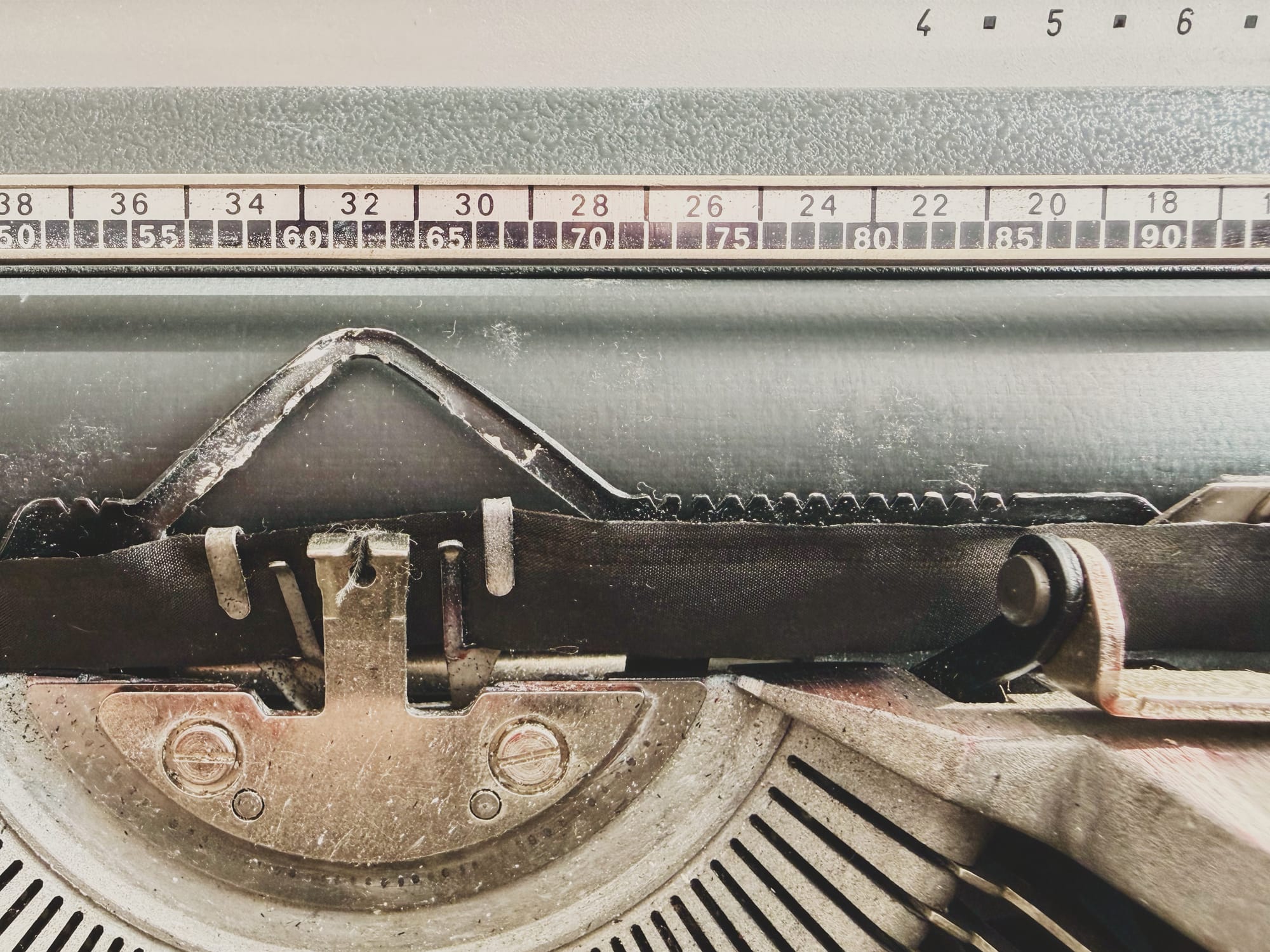 A detail of the Olivetti Lettera 36. Image Anthony Nelzin-Santos.