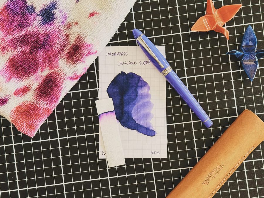 An ink swatch of Colorverse Delicious Sleep with the Aurore Ipsilon fountain pen.